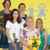 Erfolgreiche und potentielle TeilnehmerInnen mit der Vertreterin des Tageselternvereins (Zweite von links hinten) und der Kursleiterin Karin Kraft (Dritte von links hinten)