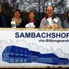 Gut aufgestellt: Ulrich Rümenapp, Leiter des vhs-Bildungszentrums (zweiter von links) und sein Team können mit einem umfangreichen und intensiven Programm punkten, dass nicht nur in der politischen Bildung für die Region ein Aushängeschild ist.