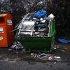 (pm)   Der Abfallwirtschaftsbetrieb Main-Tauber-Kreis kommt dem nachdrücklichen Wunsch des Ortschaftsrates Distelhausen nach, den Altmetallcontainer in Distelhausen in der Straße „Zur Steige“ zu entfernen. Dies teilt die Stadtverwaltung Tauberbischofsheim in einer Presseerklärung mit. Der Metallcontainerstandort wird daher am Montag, 25. März, ersatzlos aufgegeben. Die Metallwertstoffe können zukünftig beim Recyclinghof „Tauberbischofsheim“, bei der Kläranlage dienstags von 15.30-17.30 Uhr, donnerstags von 14-17.30 Uhr und samstags von 9-13 Uhr abgegeben werden. Die Bevölkerung wird um Beachtung gebeten. Unerlaubte und wilde Metallablagerungen nach der Beseitigung des Containers sind illegal und werden zur Anzeige gebracht.