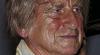 Der verdiente Mediziner Dr. Georg Kaiser, der heute seinen 85. Geburtstag feiert, liebt bisweilen auch den schillernden Auftritt des Musikers. Unser Bild entstand im vergangenen Sommer bei einem Konzert des Ärzteorchesters „Musica Medica“ in der früheren Klosterkirche von Neustadt am Main.