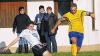 (swt)   Eine überraschend klare 1:4-Niederlage musste der FC Kleinsteinach in der A-Klasse Schweinfurt 6 gegen den FC Nassach quittieren, der Anschluss an das hintere Mittelfeld gefunden hat. In der Szene setzt sich Kleinsteinachs Christian Puchner (rechts) gegen den Nassacher Moritz Höchner durch.