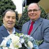 Rudolf Klos aus Münsterschwarzach feierte am Donnerstag seinen 85. Geburtstag. Das Fest fand im Kreise seiner Familie statt mit Ehefrau Berta, den Söhnen Rudolf und Helmut samt Ehefrauen, den fünf Enkelkindern sowie den beiden Urenkeln Jonas und Amelie.

Zu den ersten Gratulanten zählten Bürgermeister Lothar Nagel (rechts), der die Glückwünsche der Bevölkerung überbrachte, und Pfarrer Matthäus Sandrock.