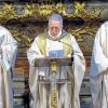 Hoher Besuch bei den Augustinern: Augustiner-General Robert Prevost (links) besuchte mit seinen Sekretären und Assistenten die beiden Konvente St. Michael und St. Josef anlässlich einer Rundreise zu den Wirkungsorten Martin Luthers in Thüringen. Dabei feierte er auch einen Gottesdienst in der Klosterkirche mit.