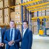 Pabst setzt verstärkt auf Logistik: Die Geschäftsführer Jochen Oeckler (von links) und Hans Pabst mit Bereichsleiter Andreas Wagner in der neuen Logistikhalle. Pabst setzt verstärkt auf Logistik: Die Geschäftsführer Jochen Oeckler (von links) und Hans Pabst mit Bereichsleiter Andreas Wagner in der neuen Logistikhalle.