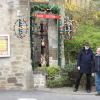 Zum mittlerweile 20. Mal schmückten Lengfelder Senioren aus dem SPD Ortsverein Würzburg-Nord den früheren Trinkwasserbrunnen in der Herrenhofstraße.