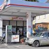 Unter Schock: Am Tag nach dem Raubüberfall herrscht an der Giebelstadter Herm-Tankstelle schon wieder Hochbetrieb. Der überfallene Mitarbeiter befindet sich psychologischer Behandlung und dem Tankstellenpächter ist ziemlich mulmig zumute.