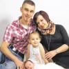 Liam Emilio Breunig wurde am 6. Januar im Klinikum Meiningen geboren. Mit 52 Zentimetern und 3600 Gramm startete er in sein Leben. Glücklich über den Nachwuchs sind die Eltern Isabelle (24) und Jens Breunig (27) aus Sondheim v.d. Rhön. Über den Bruder freut sich auch Schwester: Nayla Velien (dreieinviertel). Die Freude geht weiter bei den Großeltern Willi und Edelgard Breunig (viertes Enkelkind) aus Sondheim, Peter und Christine Heinrich (drittes Enkelkind) aus Nordheim, den Urgroßeltern Max Mahr (drittes Urenkelkind) aus Nordheim und Maria und Sigfried Heinrich (drittes Urenkelkind) aus Nordheim und bei Ur-Urgroßmutter Anna Heinrich (92 Jahre alt – siebtes Ur-Urenkelkind) aus Nordheim.