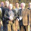 Ehrungen bei den Jägern: Unser Foto zeigt (von links) Markus Werb, Josef Tholen, Hartmut Scheider, Günther Straub, Bernhard Behr, Jürgen Sujka, Volker Starsetzki, Rainer Rockenstein, Enno Piening und Jagdberater Manfred Schauer.Foto: Eckhard Heise