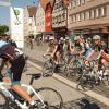 Rast auf dem Marktplatz: Die gut 50 Teilnehmer der zweiten Pacemakers Berlin-Tour machten am Donnerstagnachmittag in Bad Neustadt Station, bevor es dann weiter nach Suhl ging.
