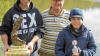 (fp)  Die Vereinsmeisterschaften beim Sportanglerverein Schwarzach hat Markus Hein (links) gewonnen. Der erfahrene Petrijünger siegte bei der Veranstaltung am Vereinsgewässer zwischen Düllstadt und Atzhausen mit einem Fanggewicht von 1860 Gramm. Jugendvereinsmeister wurde Marvin Götz (rechts, 1790 Gamm). Bei schönem Wetter nahmen insgesamt 25 Angler an den Vereinsmeisterschaften teil, darunter auch zwei Jugendliche. Die Siegerpokale überreichte Vorsitzender Walter Link (Mitte).