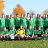 Pokalsieger: Mit einem ungefährdeten 6:0-Erfolg bei der JFG Grabfeld holten sich die U 19-Junioren des TSV Großbardorf den Pokalsieg im Kreis Rhön (hinten von links): Junioren-Spielgruppenleiter Markus Winterstein, Bezirks-Juniorenleiter Uwe Röhr, Lukas Graser, Fabian Eschenbach, Maximilian Rost, Daniel Rasch, Joe Etzel, Ronny Mangold, Joschka Hartmann, Julius Büttner, Jan Stühler, Noah Stock, Co-Trainer Roger Mangold, Stefan Demar, Trainer André Betz, das Schiedsrichtergespann und Kreis-Juniorenleiter Rainer Lochmüller sowie (vorne von links): Matteo Wolf, Oatis Seifert, Lukas Dinkel, Simon Voll, Xaver Müller, Felix Hanika und Max Andersch.