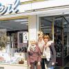 110 Jahre Herl: (von links) Seniorchefin Anneliese Betz, Mitarbeiterin Stephanie Herold und Geschäftsführerin Claudia Betz.