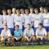 (schd)   Schon im Winter bei den Kreismeisterschaften erfolgreich, setzte die U-17-Mannschaft des TSV Grafenrheinfeld die Erfolgsserie fort. Mit makellosen 18 Siegen in 18 Spielen sicherten sich die Jungs die Meisterschaft der Gruppe 2 Schweinfurt. Das Aufgebot, obere Reihe (von links): Simon Gehring, Christof Gander, Markus Pohli, Simon Faulhaber, Pascal Hornung, Max Bienia, Elias Gander, Florian Lindwurm, Lukas Schmidl, Marcel Hellert, Marcel Fröhr, Tobias Wastl, Jens Johannes und Winfried Riegler. Vordere Reihe: Max Breitenbach, Marcel Knötgen, Mario Riegler, Philipp Weth, Justin Heilmann und Stefan Wastl. Es fehlt Nico Brembs.