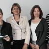 Übergabe der gemeinsamen Erklärung im Regierungspräsidium Darmstadt: (von links) Michaela Münch, Christine Baurmann, Jutta Flocke, Sabine Vogel-Wiedler, Rolf Zimmermann und Berthold Andres.