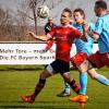 Der Feuchter Torjäger Sebastian Schulik setzt sich gegen die beiden Aubstädter Dominik Grader (Mitte) und Julius Benkenstein (rechts) durch und erzielt den 1:1-Ausgleich.