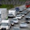 Da bleibt viel Zeit auf der Straße. Über 10 000 Rhön-Grabfelder pendeln zu ihrem Arbeitsplatz in einen anderen Landkreis. 