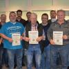 Mit einer Mischung aus neuen und bisherigen Mitglieder geht des Angelsortverein Gemünden in die Zukunft. Die neue Crew stellte sich mit den Mitgliedsjubilaren und den Vereinsmeistern zum Foto.