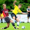 Reichenbergs Lukas Brand (links) im Zweikampf mit Arthur Gewiß vom TSV Rottenbauer.