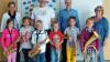 Seit Beginn des neuen Schuljahres gibt es an der Grundschule Haßfurt/Nebenstelle Nassachtal, eine Bläserklasse.  In Zusammenarbeit mit der Stadtkapelle Haßfurt werden acht Schüler der 3. Klasse an Holz- und Blechblasinstrumenten von Bernhard Rippstein (Holz- und Bläserklassenleiter) und Musiklehrer Christoph Ballach, ausgebildet.   Die Kinder werden einmal pro Woche auf ihrem Instrument in der Schule im Registerunterricht von den Lehrern unterrichtet, und alle zwei Wochen spielen sie gemeinsam. Bläserklassen nehmen in den letzten Jahren immer mehr Form an, denn es ist kein herkömmlicher Musikunterricht.   Alle Schüler erlernen mindestens zwei Schuljahre lang ein Blasinstrument oder auch das Schlagzeug. Dafür werden Stunden eingerichtet, in denen die Kinder gemeinsam mit anderen Schülern am gleichen Instrument unterrichtet werden. Das gleiche System gilt für die Schüler in Haßfurt. Dabei setzt es keine musikalische Begabung voraus, denn im Mittelpunkt steht immer das Bestreben ein Interesse und die Freude an Musik zu vermitteln. Bekannt ist auch, dass Musikunterricht das Lernverhalten und die Konzentrationsfähigkeit verbessert. Im Bild von links: Rektorin Gisela Schott, Musiklehrer Christoph Ballach, Holz- und Bläserklassenleiter Bernhard Rippstein, Konrektorin Christine Männer und die Schüler der Bläserklasse.   Foto: Elke Englert