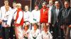(mm)   Im Dezember zog die Kampfsportschule Müller Gerolzhofen von der Spitalstraße in die Dr.-Georg-Schäfer-Straße 5 um. Nun stellte Georg Müller (Vierter von rechts) seine Schule Bürgermeister Thorsten Wozniak (Zweiter von rechts) vor. Er erklärte, dass im neuen Dojo täglich Unterricht in verschiedenen Disziplinen und für die unterschiedlichen Jahrgänge der Karate-Schüler stattfindet. Kampfsport wirke sich positiv auf Konzentration, Leistung, Selbstbewusstsein, Gesundheit und Kondition aus, sagte er. „Wir lehren, durch engagierte und intensive Arbeit Ziele im Leben zu verwirklichen“, so der Trainer weiter. Die Kampfsportschule Müller, die das Angebot in Gerolzhofen deutlich ausgeweitet hat, lege besonderen Wert darauf, dass alle Techniken nicht missbraucht werden. Sie seien ausschließlich dazu da, um sich in besonderen Ausnahmefällen verteidigen zu können – und natürlich für sportliche Zwecke. So werden Selbstverteidigungskurse angeboten, daneben reicht das Kursangebot von Karate über Kick-Boxen bis hin zu Chanbara, Kobudo oder „Kampfsport meets AD(H)S“.