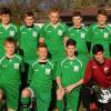 Sieger des Landräte-Pokals der U 17-Junioren wurde der TSV Großbardorf mit (vorne von links) Niklas Bauer, Max Kießner, Leon Brand, Robin Englert, Nasir Noori und Noah Uebelacker sowie (hinten von links): Juniorenspielleiter Thomas Habermann, Trainer Ulrich Glöggler, Leo Wehner, Nico Markert, Steven Schranz, Luca Derlet, Marcel Stenzel, Julius Albert, Sebastian Kessler, Hannes Mauer, Nicolas Feder, Kreisjuniorenleiter Rainer Lochmüller und der stellvertretende Landrat Josef Demar.
