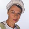 Doris Hofstetter tanzt im Hof der Echtervogtei.