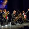 Umjubelt, nicht nur wegen ihrer Ballett-Künste: Canadian Brass mit (v.l.) Caleb Hudson (Trompete), Bernhard Scully (Horn), Chuck Daellenbach (Tuba), Achilles Liarmakopoulos (Posaune) und Christopher Coletti (Trompete) spielten beim Schweinfurter Nachsommer.