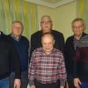 Die Geehrten des Sängervereins Alberthofen (von links): Rudolf Uhl, Georg Reuther, Hans Hofmann, Lothar Töpfer und Hermann Uhl; hinten Vorsitzender Klaus Richter. Die Geehrten des Sängervereins Alberthofen (von links): Rudolf Uhl, Georg Reuther, Hans Hofmann, Lothar Töpfer und Hermann Uhl; hinten Vorsitzender Klaus Richter.