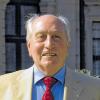 Dieter Schäfer 2007 im Hofgarten der Residenz Würzburg Dieter Schäfer 2007 im Hofgarten der Residenz Würzburg
