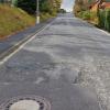 Die Waldstraße in Schönau gleicht einem Flickenteppich und soll nach 45 Jahren vollständig erneuert werden.