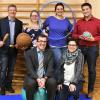 Ein fitter Vorstand führt den TV Großlangheim die nächsten zwei Jahre: (von links) Kassier Ewald Pfannes, Schriftführerin Ilona Schmitt, Vorsitzender Gerhard Pfannes, seine Stellvertreterin Barbara Herrmann, Oberturnwartin Anja Lenhart und Handballleiter Matthias Günther.