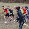 Schnell unterwegs: Doppel-Sieger Rene Amtmann (links) und Senioren-Sieger Michael Amann (Zweiter von links) beim Waldlauf in Gambach.