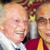 Lebenslange Freundschaft: Heinrich Harrer und der Dalai Lama, eine Aufnahme aus dem Jahr 2002.