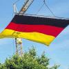 Die Deutschlandflagge in XXL: Unser Leser Hermann Bauer hat sie in Hambach entdeckt und ist sich fast sicher: „Da muss es doch klappen“.