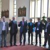 Sieben neue Siebener: Vor dem Altar der Kirche St. Bonifatius in Weyer sprachen (von links) Gerd Eichhorn, Christian Orth, Egon Niestroj, Peter Jonathan, Markus memmel, Rafael Schleyer und Heinz Schwarz die Eidesformel.