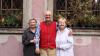 Anneliese und Margarete Schwarzmann (von links) mit Andreas Kutschelis.