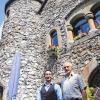 Ein Ägypter am Holzberghof: Seit über einem Jahr arbeitet Restaurantfachmann Bassem Hana im Restaurant an der Hochrhönstraße bei den Meinschäfers, im Bild mit Chef Bernd Meinschäfer.