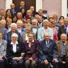(pau)   Mit einem Festgottesdienst, gehalten von Pfarrer Otto Gölkel, feierten 56 Albertshöfer  Konfirmationsjahrgänge (1987, 1962, 1947, 1942 und 1937) ihr Konfirmationsjubiläum und dankten Gott für seine segensreiche Führung. Silberne Konfirmation (25 Jahre): Bianca Apfelbacher, Julia Döblinger, Marita Enck, Tanja Gruner, Heike Klein, Daniela Machwart, Anja Meißner, Sascha Pahlke, Ute Plomitzer, Andreas Rabenstein, Frank Sattes, Heiko Uhl. Goldene Konfirmation (50 Jahre): Monika Böhm, Elisabeth Juppien, Roswitha Kramer, Werner Lenz, Herta Raum, Heidi Reitmeier, Ilse Reitmeier, Willi Schmitt, Ilse Sobolewski, Christa Töpfer, Josef Wallner, Magda Wallner, Walter Will. Diamantene Konfirmation (60 Jahre): Herbert Gernert, Justina Götz, Theo Heilmann, Sieglinde Konrad, Dora Kriesinger, Edith Neeser, Georg Neubert, Ingrid Pahlke, Justine Seitz, Anni Uhl, Hans Uhl, Roland Weinmann, Irma Weltner, Christa Wirsing, Ruth Wolf. Eiserne Konfirmation (65 Jahre): Elfriede Achtelik, Tina Beuschel, Robert Busigel, Marianne Hartmann, Gerhard Pohley, Alma Zepter. Steinerne Konfirmation (70 Jahre): Hermann Dümmler, Gerhard Reuther, Heinrich Töpfer, Frieda Wenkheimer, Richard Will, Ernst Ziegler. Das seltene Fest ihrer Gnadenkonfirmation (75 Jahre) feierten Käthe Löllmann, Karl Reuther, Ernst Will, Willi Will.