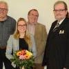 Die beiden Urgesteine der VG Heustreu, die von Anfang an dabei waren, bilden den Rahmen für dieses Bild. Josef Krause (rechts) leitet heute noch die Geschäfte., Kämmerer Lothar Späther (links) war von Anfang an bis voriges Jahr für die VG.-Kasse verantwortlich. Die junge Frau im Vordergrund ist Christina Saal, die zunächst Späthers Amt übernahm. Wenn Krause nächstes Jahr in Ruhestand geht, übernimmt sie die Leitung der VG. Dass alles so reibungslos klappt, darüber freut sich VG-Vorsitzender Ansgar Zimmer.