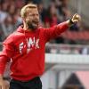Da geht's lang: Kickers-Trainer Michael Schiele will gegen Schlusslicht Meppen nach dem Remis gegen Braunschweig wieder siegen.