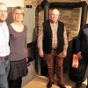 Bei Ofen-Floth in Löhrieth bleibt alles in der Familie: Gründer Bernhard Floth (Zweiter von rechts) übergab den Betrieb an seinen Sohn Steffen (links). Dessen Frau Mareike sowie Bruder Alexander arbeiten ebenfalls dort.