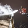 Wohnhausbrand im Haßfurter Stadtteil Sailershausen: bis in den Montagmorgen dauerten die Löscharbeiten.
