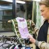 Detailverliebt: Die Werke des 20-Jährigen sind zu 100 Prozent Handarbeit - in einem Kostüm, bestehend aus Weste, Body, Rock und Hut, stecken mindestens 20 Arbeitsstunden. Detailverliebt: Die Werke des 20-Jährigen sind zu 100 Prozent Handarbeit - in einem Kostüm, bestehend aus Weste, Body, Rock und Hut, stecken mindestens 20 Arbeitsstunden.