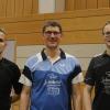 Den Pokal der Bezirksligisten gewann der TV Etwashausen II (von links): Radu Botos, Christian Röder und Markus Sendner. Zum Einsatz kamen auch Timo Philipp und Felix Lenz.