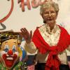 Aus dem Nähkästchen der Seniorennachmittage plauderte die 79-jährige Erna Graf.