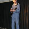 Mit Pyjama und Zigarrenkistengitarre auf der Bühne: Severin Groebner in Ochsenfurt. Mit Pyjama und Zigarrenkistengitarre auf der Bühne: Severin Groebner in Ochsenfurt.