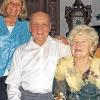 (ws)   Auf 60 Ehejahre können Charlotte und Josef Stegerwald zurückblicken; am Samstag feiern sie ihre Diamantene Hochzeit. Da die standesamtliche Hochzeit am 9. Mai war, besuchte dritte Bürgermeisterin Rosemarie Stenger das Jubelpaar bereits am Mittwoch zum Gratulieren. Sie überbrachte nicht nur die Glückwünsche der Stadt Lohr, sondern auch persönliche, denn Stenger ist die Cousine von Josef Stegerwald. Am Samstag beginnt der Tag mit einem Festgottesdienst mit Pfarrer Johannes Markert, der lange Zeit Seelsorger in Sendelbach war und die Kinder der Stegerwalds getauft hat. Er zelebriert die Messe mit Father Blaise. Anschließend ist die Verwandtschaft zum gemeinsamen Feiern eingeladen.