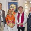 Bilder aus einem farbigen Leben: Der Künstler Bernd Baldus zeigt seine Werke in der Kreisgalerie. Bei der Vernissage gratulierten (von links) Bürgermeister Eberhard Streit, Kulturmanagerin Dr. Astrid Hedrich-Scherpf und Laudator Elmar Hegmann zur gelungenen Werkschau.