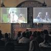 Ungewöhnlich: Der Videokünstler Christian Jankowski spricht am Sonntag während des Gottesdiensts in der evangelischen Brenzkirche in Stuttgart im Gewand eines Pfarrers. Erstmals wird die Videoinstallation „Casting Jesus“ von Jankowski, die zeigt, wie eine Jury unter 13 Schauspielern Jesus castet, in einer Kirche gezeigt.