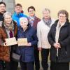 Das Bild zeigt bei der Spendenübergabe (von links) zweiten Bürgermeister Dieter Wagner, Pfarrer Andreas Bauer, Sieglinde Schramm, Bürgermeister Ulrich Werner, Rosemarie Böhm, Christel Orth-Reineke, Edith Füßer und Gemeinderat Ralf Pfeufer.